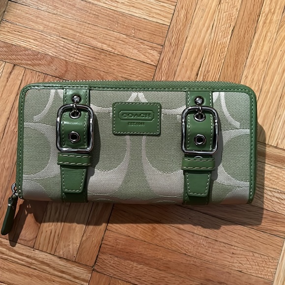 Fake coach wallet - Picture 5 of 8